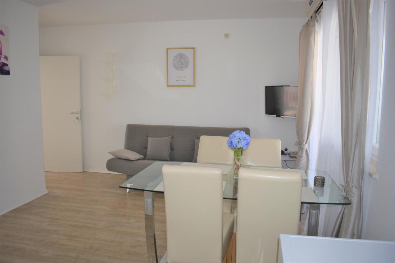 Apartments Janja มูร์แตร์ ภายนอก รูปภาพ