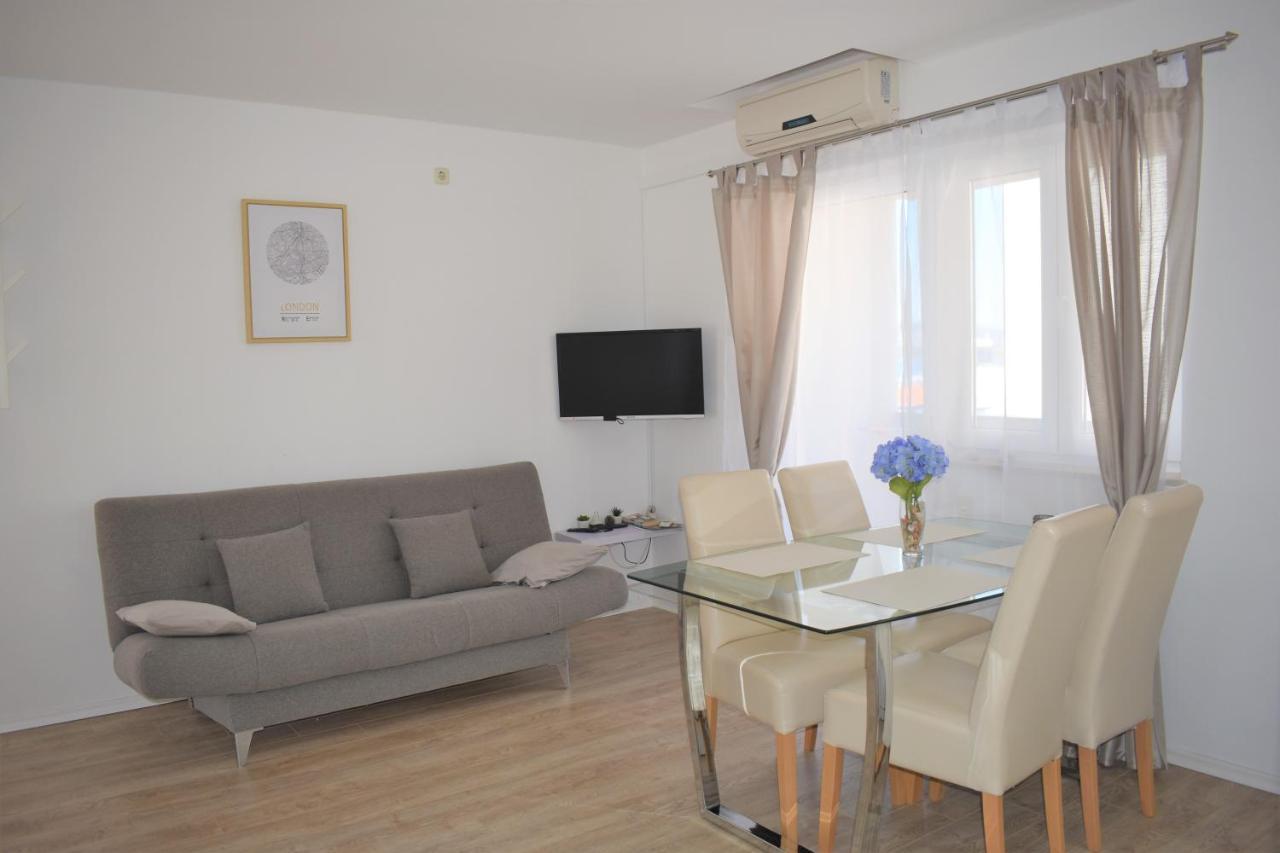 Apartments Janja มูร์แตร์ ภายนอก รูปภาพ