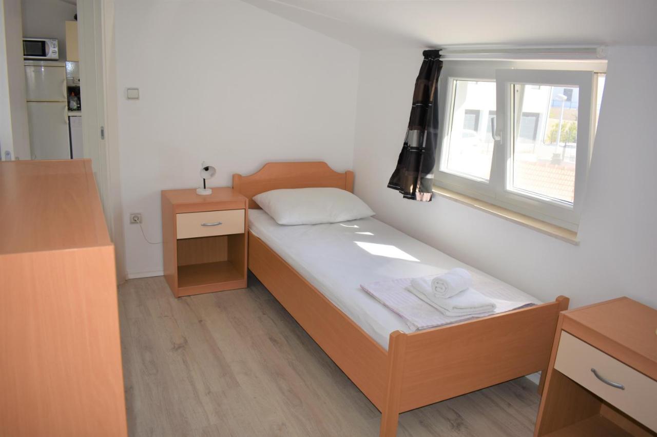 Apartments Janja มูร์แตร์ ภายนอก รูปภาพ