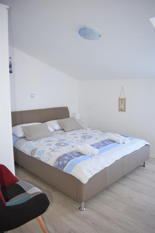 Apartments Janja มูร์แตร์ ภายนอก รูปภาพ
