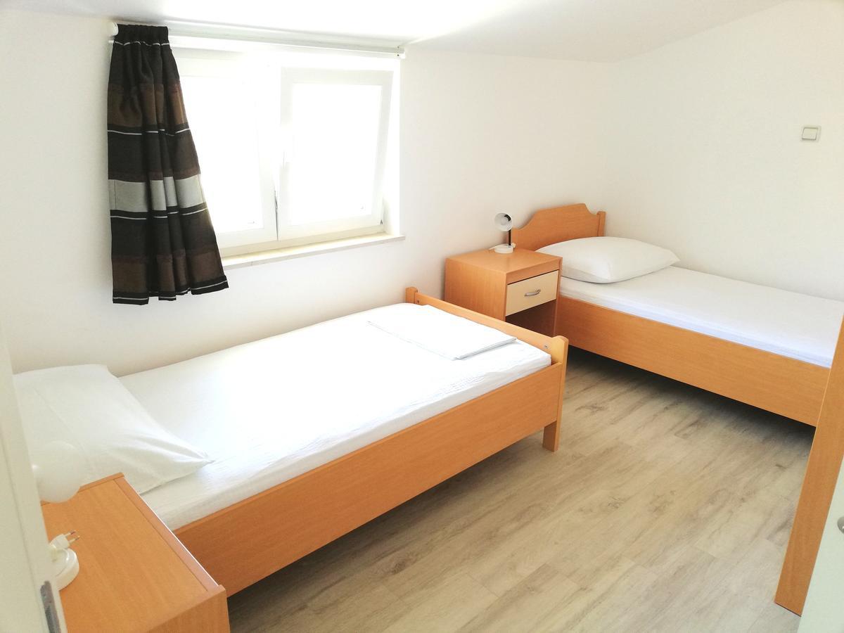 Apartments Janja มูร์แตร์ ภายนอก รูปภาพ